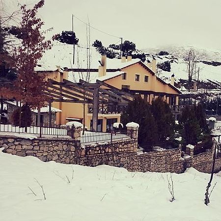 Guesthouse Mouses Kalavryta Dış mekan fotoğraf