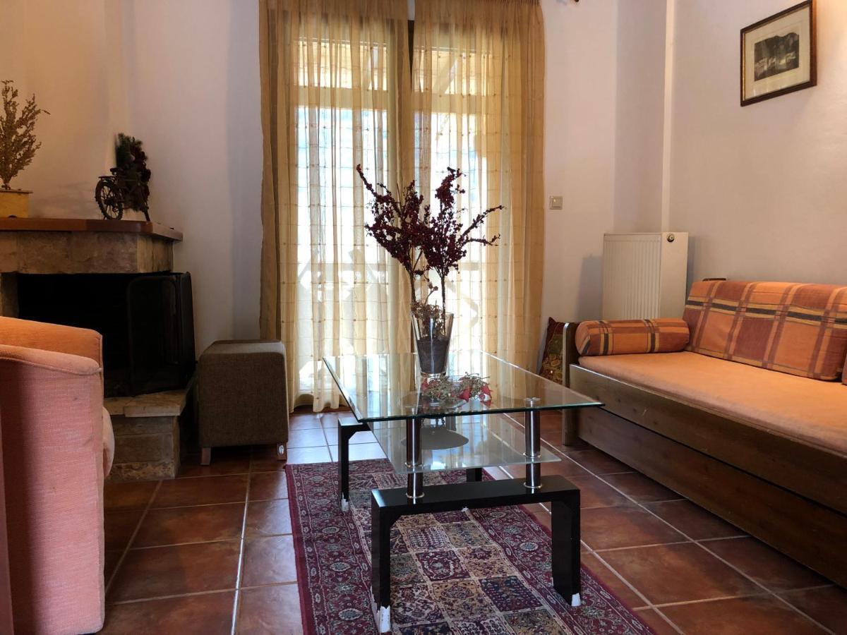 Guesthouse Mouses Kalavryta Dış mekan fotoğraf